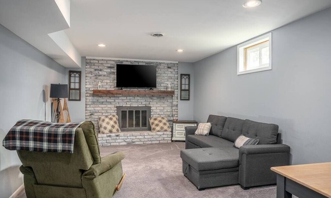 Eldridge House | Eldridge 4BD Family Retreat Near Top Sports Complexes