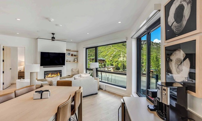 Snowmass Village Cabin | Electric Pass Lodge 106