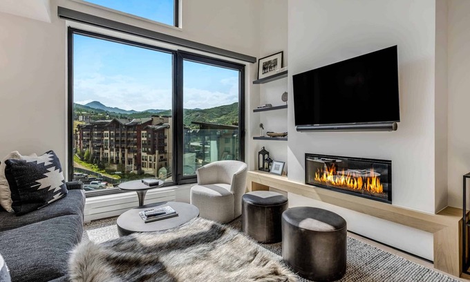 Snowmass Village Cabin | Electric Pass Lodge 607