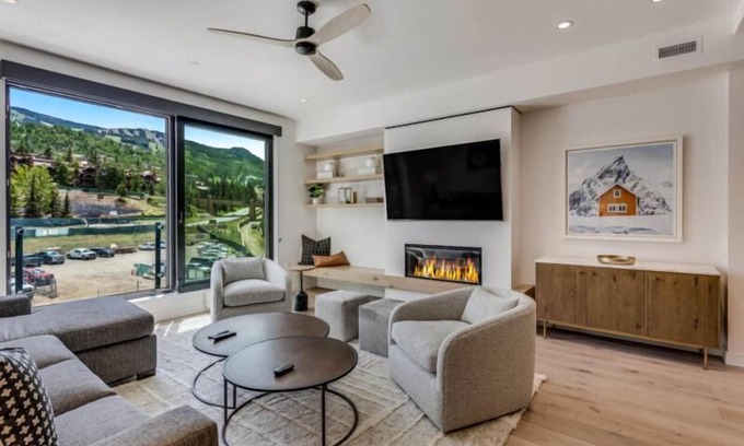 Snowmass Village Cabin | Electric Pass Lodge 403