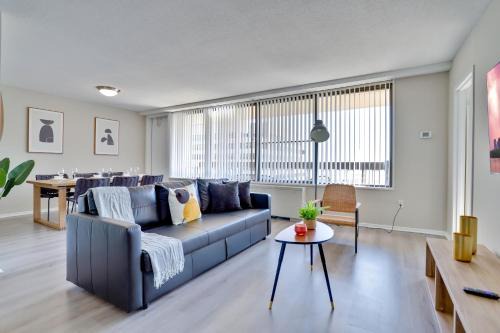 Crystal City Apartment | Elegancy & Comfort in One-Site