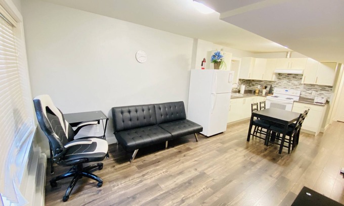 West Abbotsford House | Elegant 2 bedroom 1 washroom private suite with laundry and parking