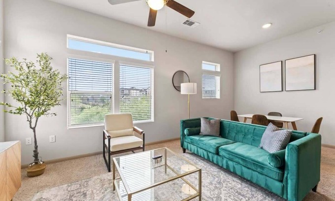 Montopolis Apartment | Elegant 2BR king suite, fast WiFi, 8 min to DT