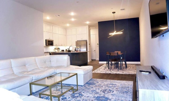 Farmers Branch House | Elegant 4BR Home in the Heart of Farmers Branch