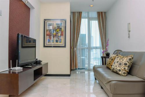 East Kuningan Apartment | Elegant and Comfort 1BR + Extra Room Apartment at Bellagio Residence By Travelio