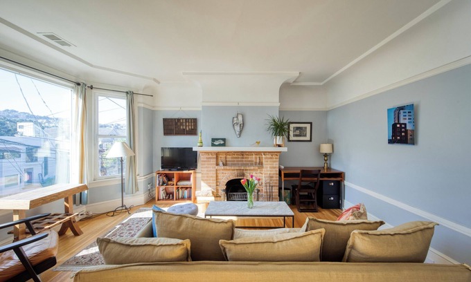Dolores Heights Apartment | Elegant and Spacious Castro Flat