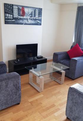 Underhill Apartment | Elegant and spacious 2 bedroom