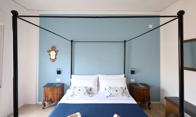 Borgo Vecchio Apartment | Elegant apartment in the heart of Palermo