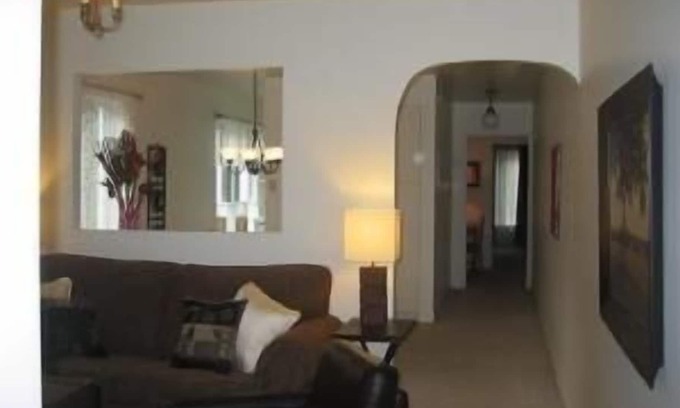 Saint-Sacrement Apartment | Elegant apartment in the heart of chic Quarter Montcalm