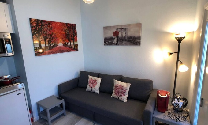 East San Mateo Apartment | Elegant charming unit close to everything