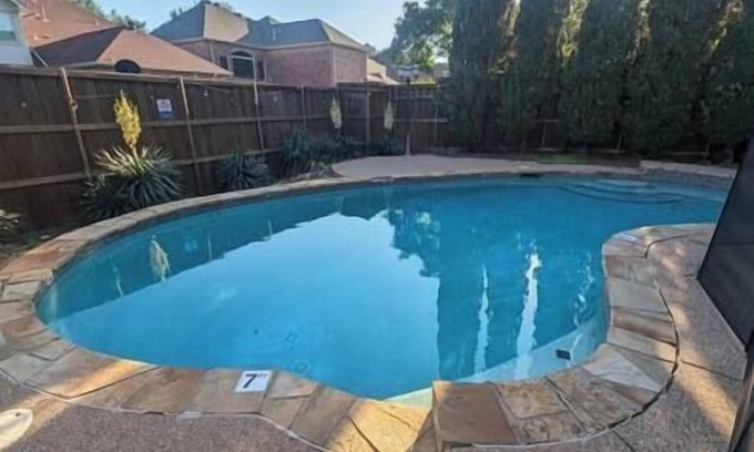 Richardson House | Elegant, comfy, a retreat w/Pool
