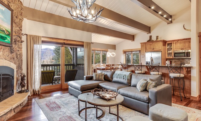 Steamboat Springs Condo | Elegant condo near the gondola with fireplace, pool