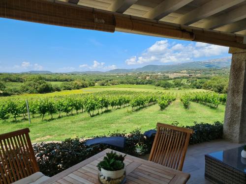 Monti Apartment | Elegant Country House Tenuta Piredu