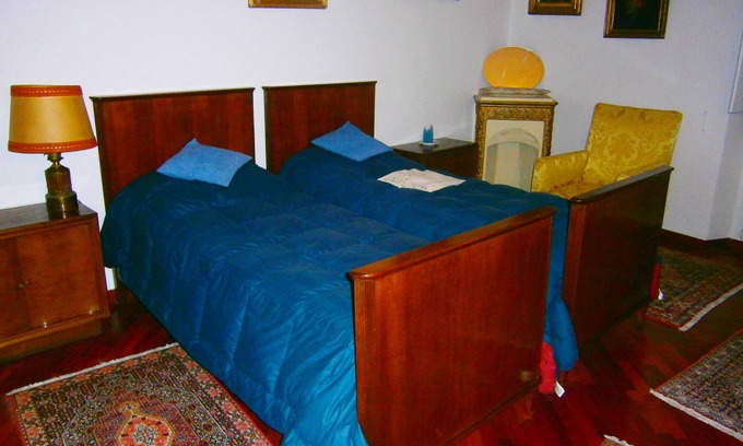 Oltrarno Apartment | Elegant double single use too room in Florence in central shared flat