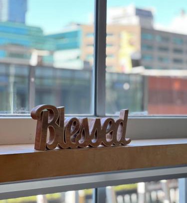 Downtown Vancouver Apartment | Elegant Downtown Vancouver Loft