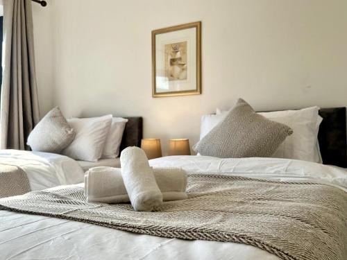 Olton House | Elegant Family Home in Prestigious Neighborhood