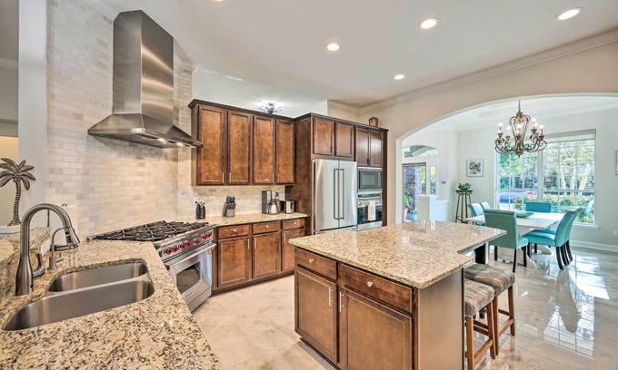 Fernandina Beach House | Elegant Fernandina Beach Home: Patio & Fenced Yard
