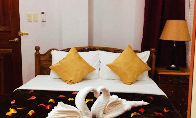 Dipolog House | Elegant GuestHouse for Rent in Dipolog City - up to 20 Adults w/Free Breakfast