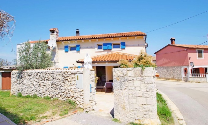 Kavran House | Elegant Holiday House in Village Kavran