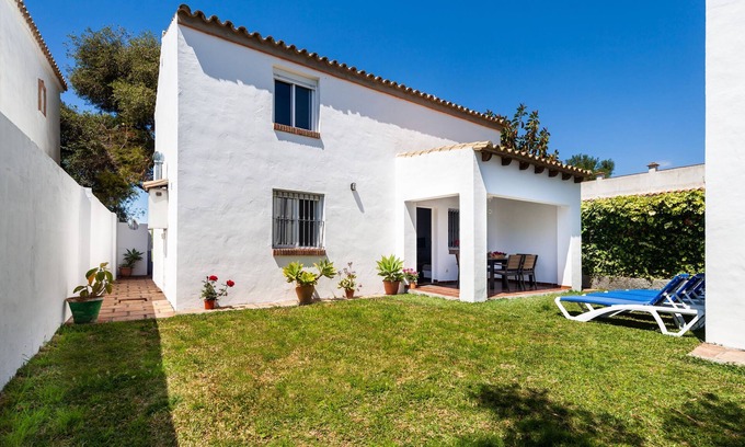 Zahora House | Elegant Home Close to Beaches with Wi-Fi, Garden, Patio and Outdoor Shower; Parking Available