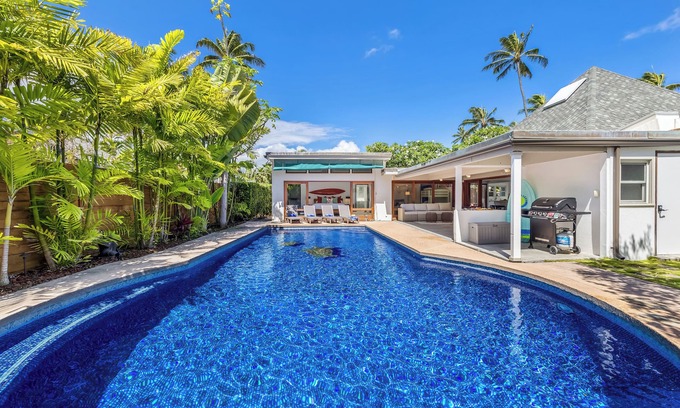 Kailua House | Elegant Home w/Private Beach Access, Pool & AC: Relaxing Lokomaika'i Kailua