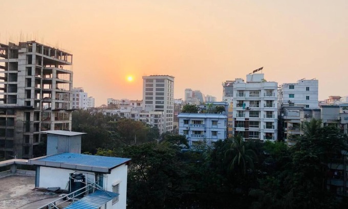 Uttara Apartment | Elegant lakeside apartment near airport in Dhaka