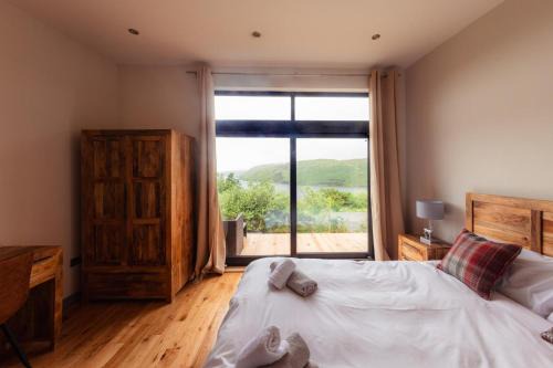 Isle of Skye Apartment | Elegant & Luxurious Cottage by the Fairy Pools 5