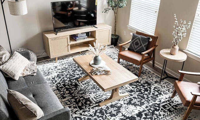 Plymouth House | ✨ Elegant & Modern Plymouth Furnished Home Away From Home ✨
