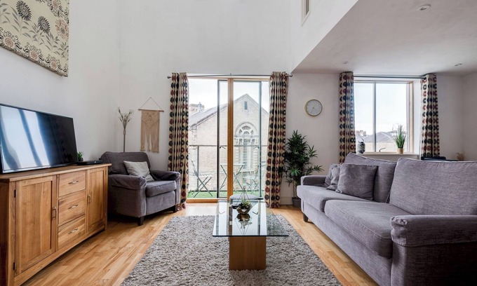 Oxford City Centre Apartment | Elegant Oxford Flat – Central Spacious Comfortable