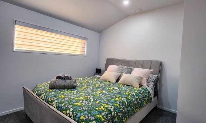 Papatoetoe House | Elegant & Peaceful in Auckland Vicinity