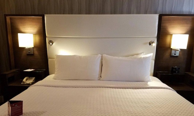 Peachtree City House | Elegant Room with Home-Like Comfort! Free WiFi