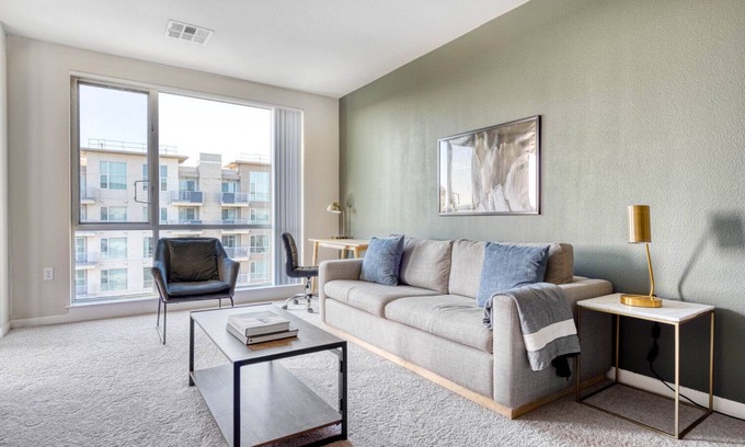 Santa Clara Apartment | Elegant Santa Clara 1BR w/Gym, Pool & W/D, nr tech HQs, by Blueground