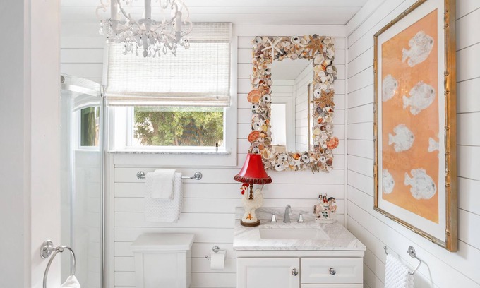 Rock Ridge Apartment | ELEGANT SEASHELL PRIVATE ROOM WITH PRIVATE ENTRY