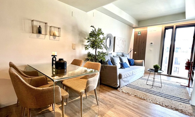 Misericordia Apartment | Elegant studio in Santos, Lisbon