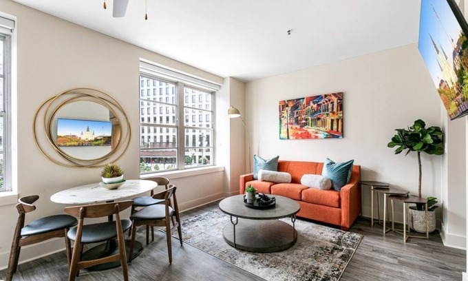 Central Business District Hotel | Elegant Studio Near French Quarter