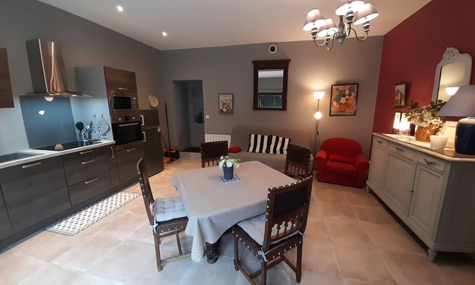 La Roche-Posay Apartment | Elegant T2 with Garden in Central La Roche-Posay
