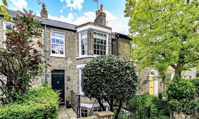 Cambridge City Centre House | Elegant Victorian house the best central location