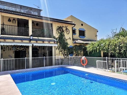 Palenciana Villa | Elegant Villa in Palenciana with Pool