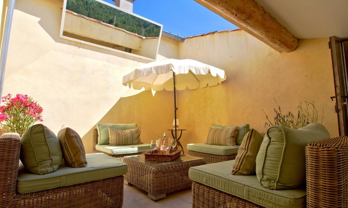 Rustrel House | Elegant village house with roof terrace