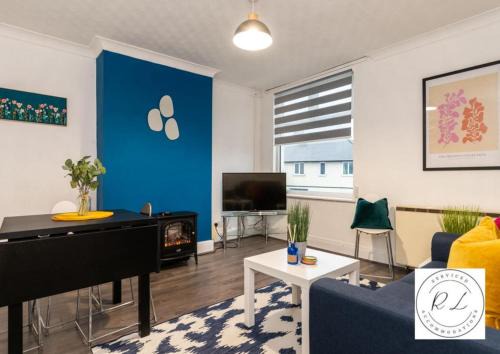 Wigston Apartment | Elegant Wigston Getaway - Modern Comfort & Free Parking