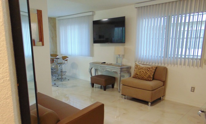 Zona Rio House | ELEGANT ZONA RIO BEST AREA UNIQUE COZY MULEGE #1