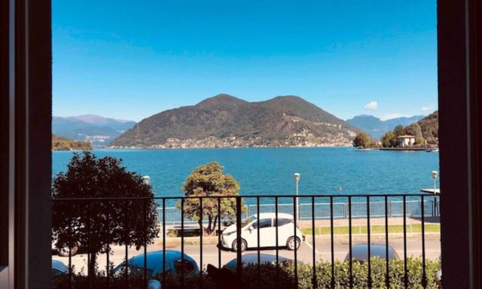 Porto Ceresio Apartment | Elegante appartamento sul lago - a pochi minuti dalle spiagge