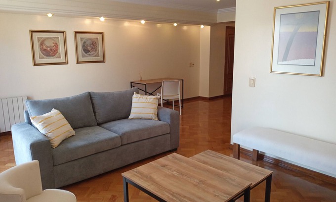 Historic Center Apartment | Elegante y amplio dpto en la peatonal de Mza