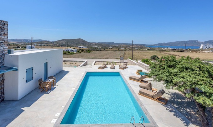 Milos House | Elements of Milos