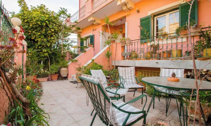 Esperion House | Eleni's Traditional House in Agrafi