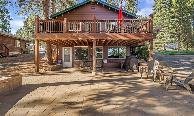 Peninsula Village Cabin | Elevate Your Stay~Top Unit at Lake Almanor Escape7