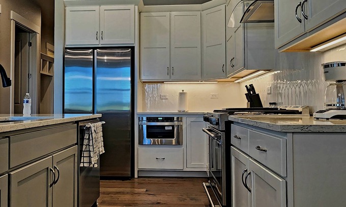 Loveland House | Elevated Elegance -> 1st-floor Master -> Super Hosts with Rave Reviews!