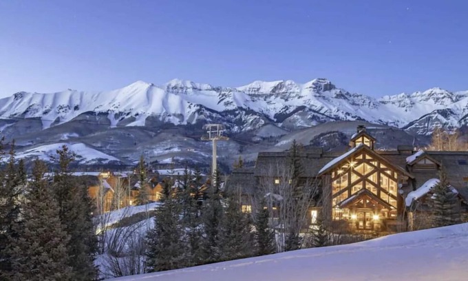 Mountain Village Apartment | Elevated Escape: Deluxe 2 bed/2bath Ski IN/OUT condo