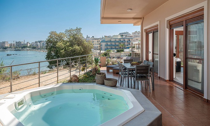 Nea Chora Apartment | Elia Seaside Deluxe Apartment