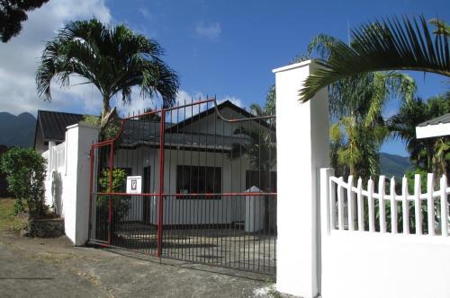 Mare Anglaise House | Elilia's Haven